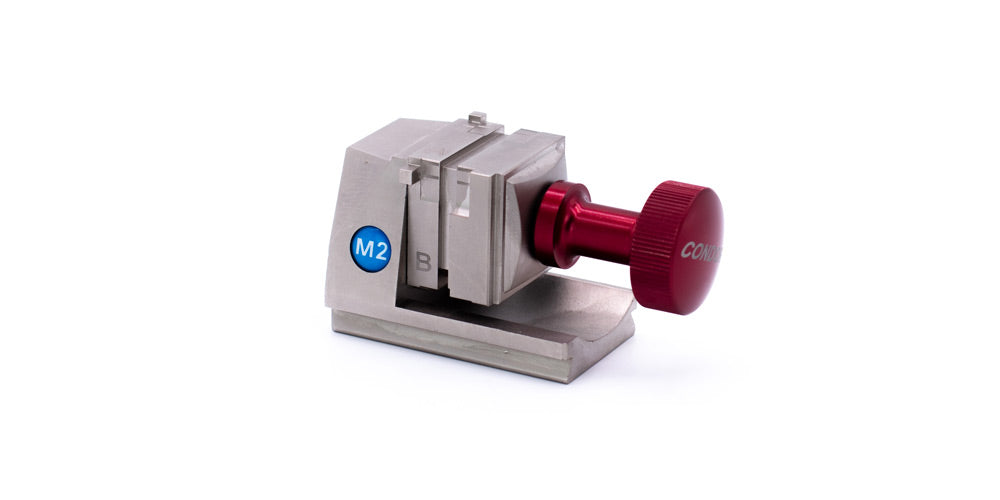 Abrazadera de llave M2