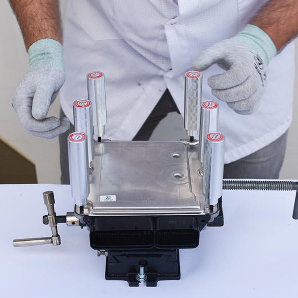 Extractor de la tapa de la ECU - Magic Motor Sport España